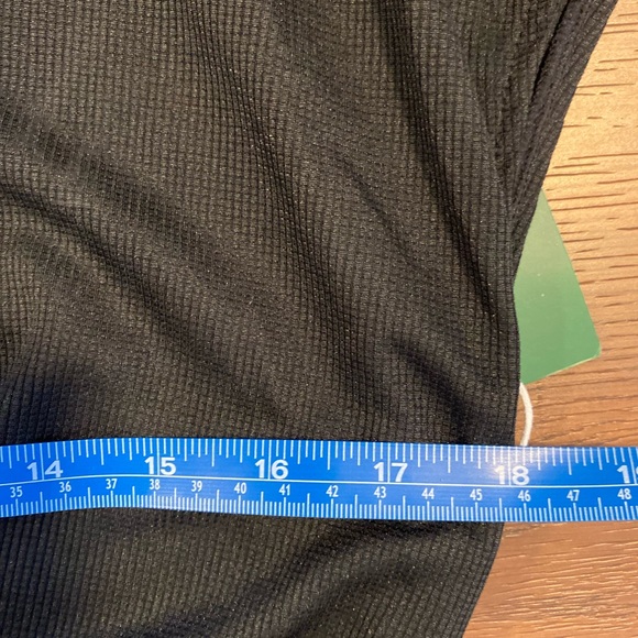 NWT HALARA vneck black jumpsuit, side pockets, short sleeve, straight leg flowy - Picture 9 of 9